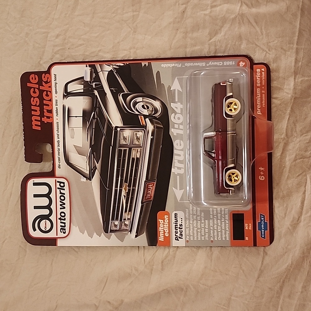 Auto World 1/64 1985 Chevy Silverado Fleetside Ultra Red Chase